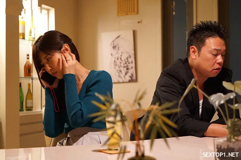 Chồng yêu yếu, cô vợ tìm đến em gái củ