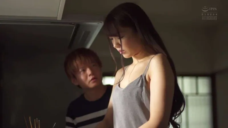 Người tình của chị gái đụ cô em vợ yêu đang buồn bã vì thất tình